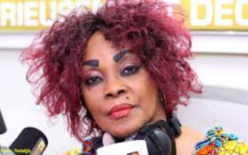 Tina-Glamour-Il-faut-que-les-amis-dArafat-me-respectent