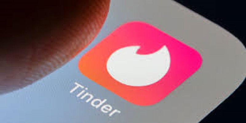 Tinder-lance-un-mode-Global-gratuit-permettant-de-matcher-avec-des-utilisateurs-dans-le-monde