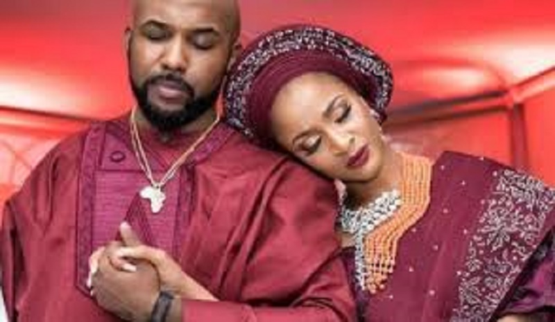 Banky W et Adesua Etomi partagent des photos de leur fils pour la première fois !