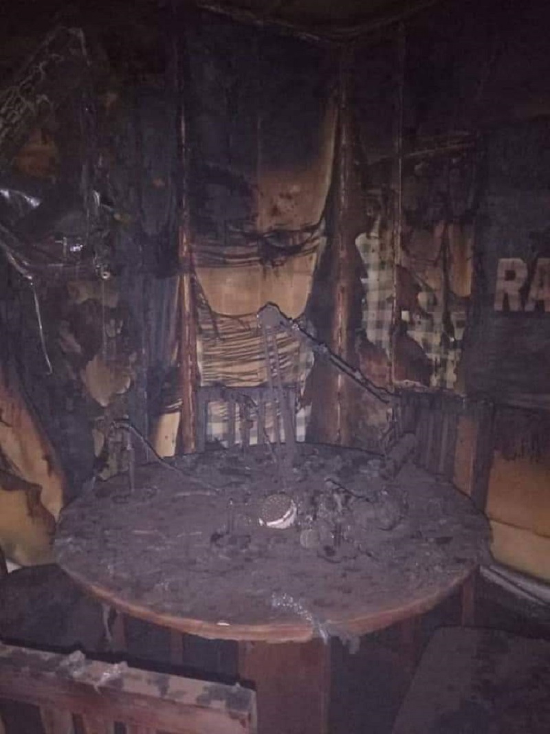 Togo-Incendie-a-la-radio-TAXI-FM-les-premieres-images-du-studio-devoilees-in