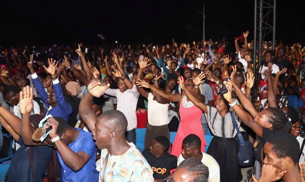 Togo-lUniversite-de-Lome-temoigne-sa-gratitude-a-Dieu-pour-lannee-academique-2018-2019-3