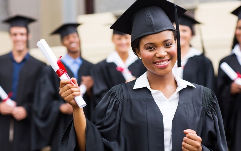 Togo-lancement-du-prix-de-recherche-doctorale-en-economie