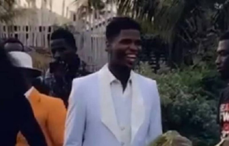 Togo-lartiste-Santrinos-Raphael-sest-marie-Video-e1579227021458