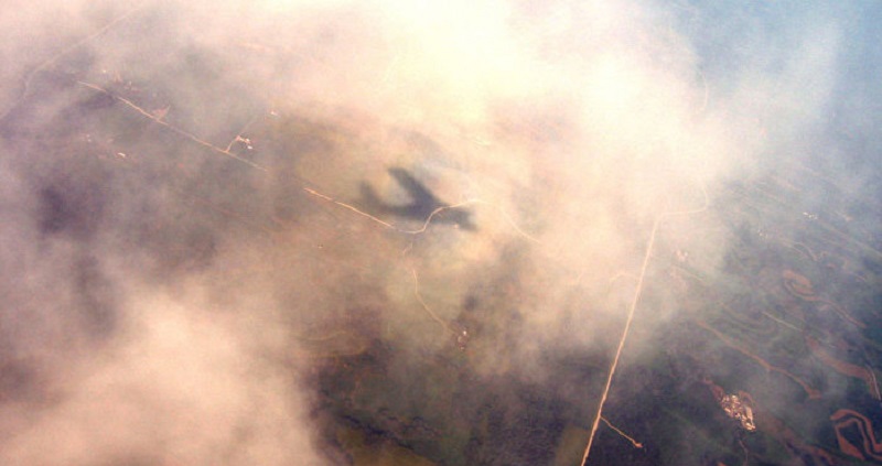 USA-2-avions-se-percutent-2-morts-et-6-disparus