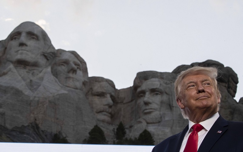 USA-Donald-Trump-veut-son-effigie-sur-le-Mont-Rushmore