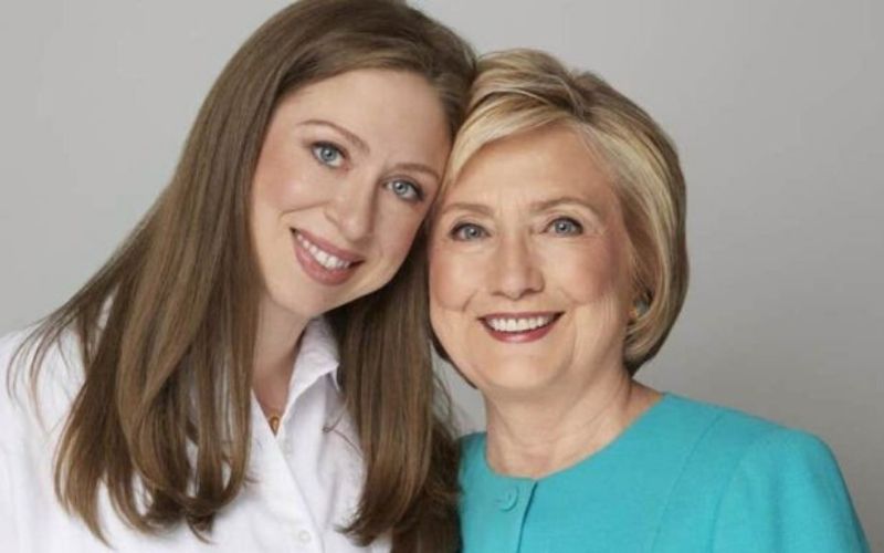 USA-Hillary-Clinton-et-sa-fille-se-lancent-dans-une-nouvelle-aventure