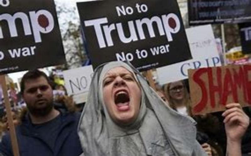USA-manifestation-des-milliers-de-femmes-contre-Donald-Trump