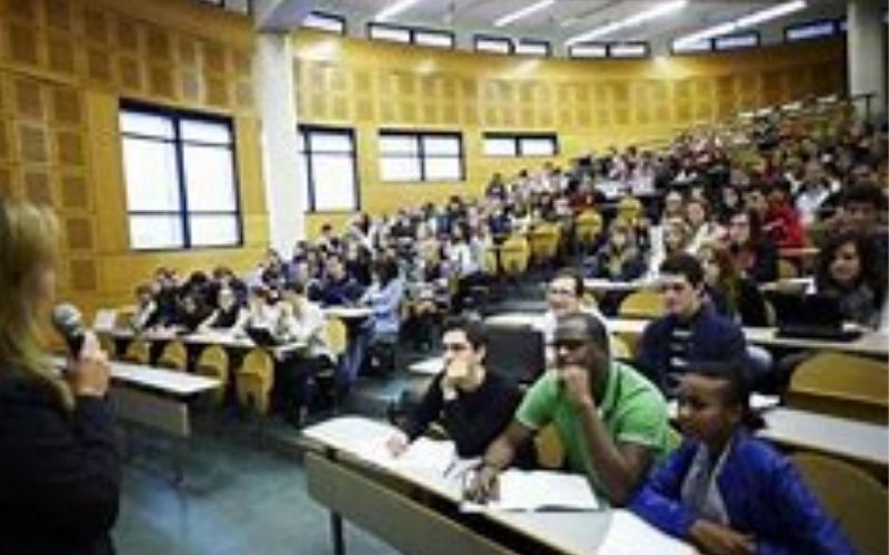 USA-un-professeur-suspendu-pour-cette-petite-confusion