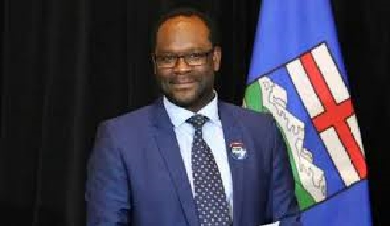 Un-Nigerian-nomme-ministre-au-Canada-la-reaction-du-President-Buhari