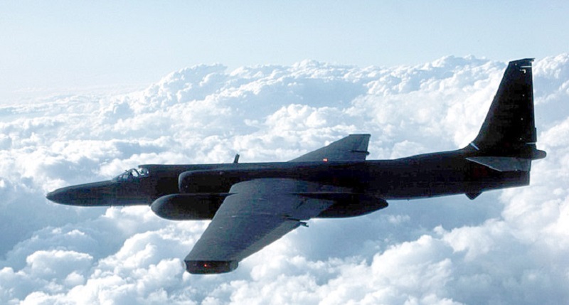 Un-avion-de-reconnaissance-US-intercepte-par-un-chasseur-russe-en-Syrie