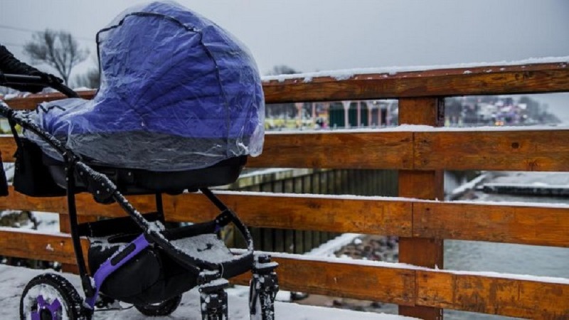 Un-bebe-de-7-mois-meurt-congele-apres-une-sieste-par-20°-pendant-5-heures