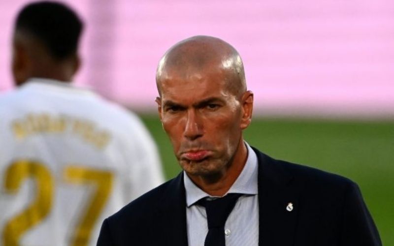 Un-club-prestigieux-voudrait-piocher-dans-leffectif-de-Zidane