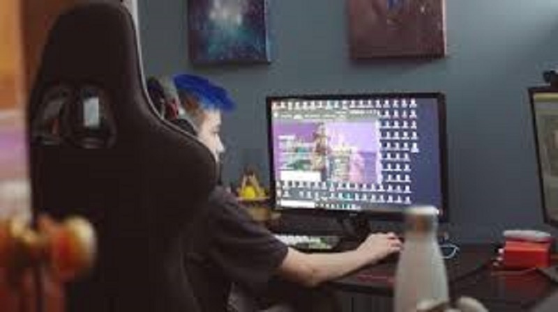 Un-garcon-de-14-ans-gagne-pres-de-10-millions-de-F-cfa-par-mois