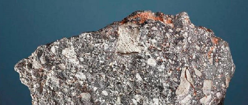 Un-morceau-de-Lune-mis-aux-encheres