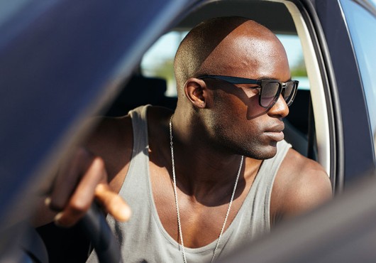 Un-vehicule-en-panne-en-pleine-circulation-Depannage-les-Experts-du-Togo-sen-charge