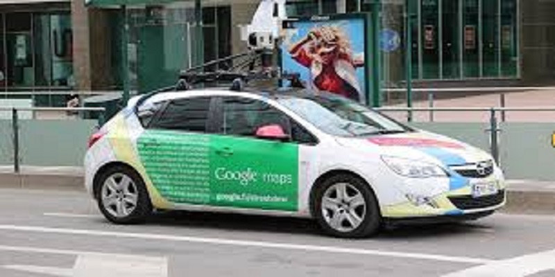 Une-camera-Google-Maps-surprend-une-femme-dans-une-posture-embarrassante-photo