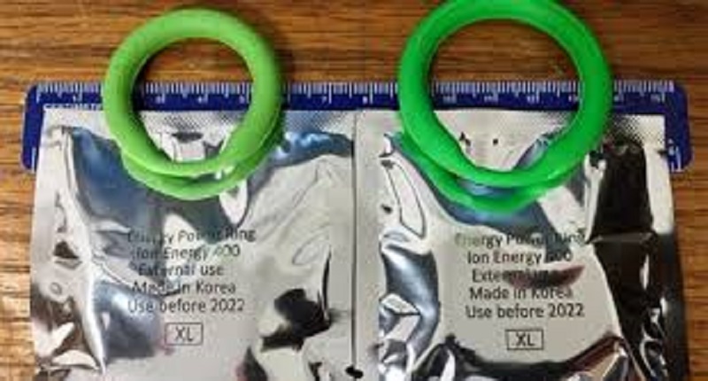 Une-entreprise-chinoise-propose-des-anneaux-peniens-radioactifs-pour-rester-en-erection-plus-longtemps