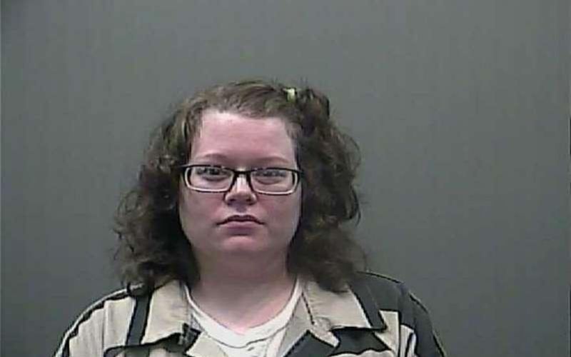 Une-mere-tue-sa-fille-et-la-pleure-sur-les-reseaux-sociaux