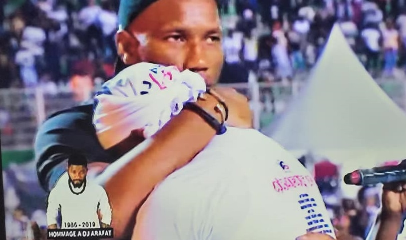 Veillee-Artistique-de-Dj-Arafat-Didier-Drogba-emu-par-la-brutale-disparition