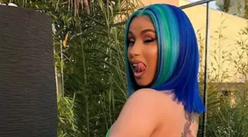 Video-Cardi-B-pose-en-bikini-avec-son-impressionnant-nouveau-tatouage