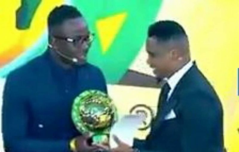 Video-Lex-gardien-togolais-Kodjovi-Obilale-recompense-aux-CAF-Awards-e1578436217724