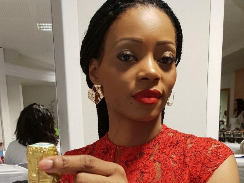 Vie de stars Niki Barcelone, la mère de Keyna Ipupa, fait (re) parler d’elle…Chaud devant !
