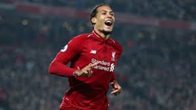 Virgil-Van-Dijk-chanceux-sixit-ballack