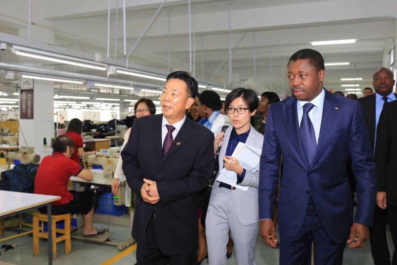 Visite-textile-Focac-2018-le-marathon-chinois-du-President-Faure-E.-Gnassingbe-a-pris-fin
