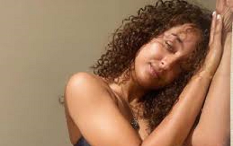 Yannick-Noah-sa-fille-Eleejah-se-denude