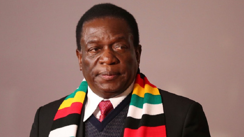 Zimbabwe-un-enseignant-suspendu-pour-avoir-insulte-le-President-dans-un-bar