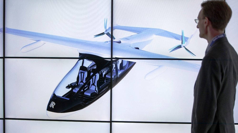 BRITAIN-AEROSPACE-FARNBOROUGH-BUSINESS-ROLLS