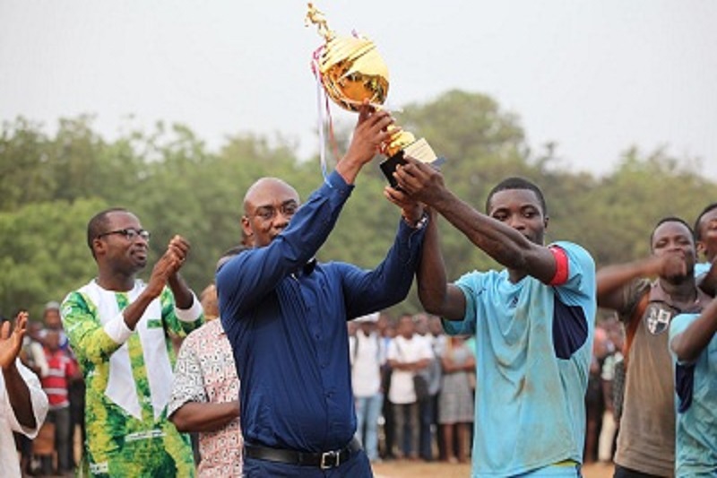 la-FDD-remporte-le-trophee-du-Grand-8-de-lUniversite-de-Lome