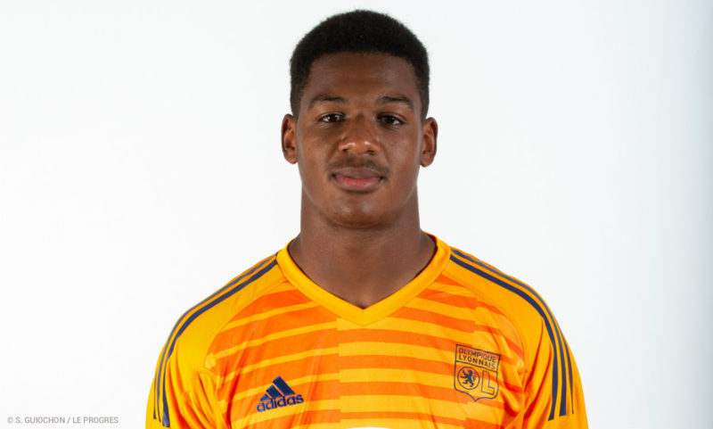 ligue-1-lyon-linternational-togolais-barcola-malcolm-bientot-titulaire-e1602770171420