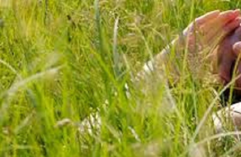 triste-sort-pour-ce-adolescent-endormi