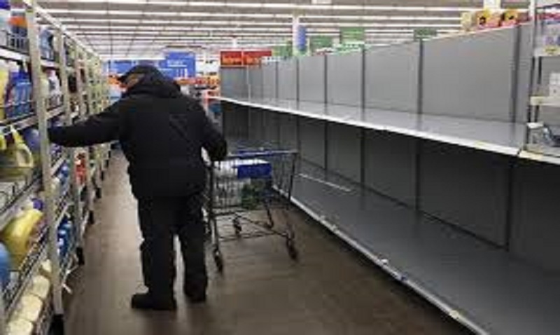 un-agent-de-securite-dun-supermarche-attaque-par-2-clients-qui-ont-refuse-de-porter-un-masque