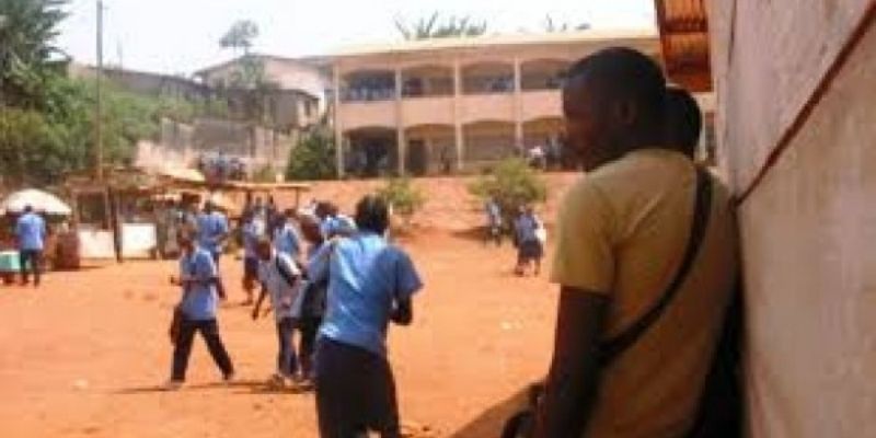 Cameroun Partouzes, drogues, grossesses précoces et braquages en vogue dans les lycées et collèges