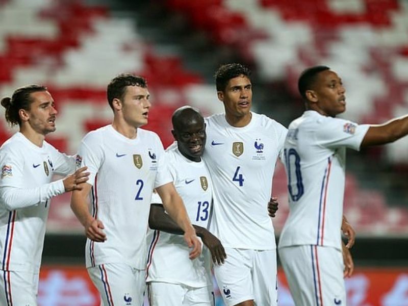 Equipe de France un cadre de Didier Deschamps quitte la sélection
