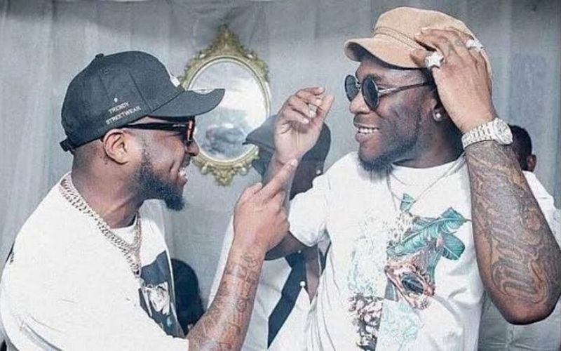 Grammy Awards la réaction de Davido après la victoire de Wizkid et Burna Boy