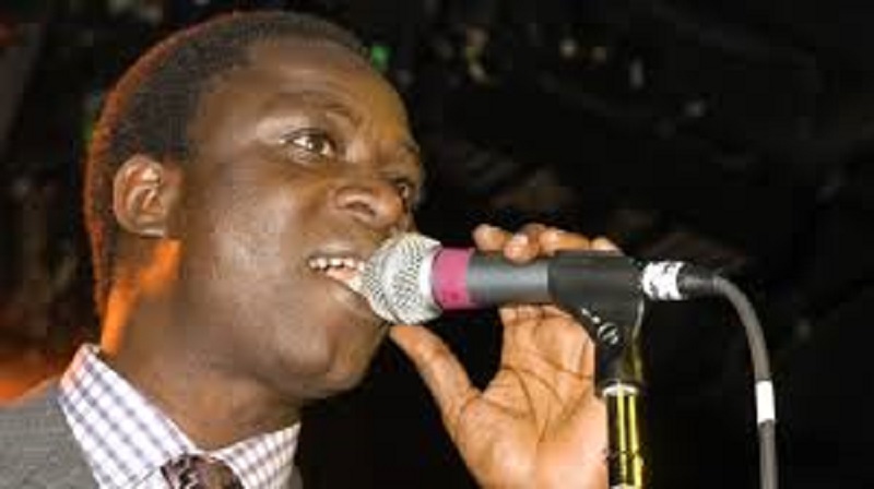 Mort de Thione Seck Macky Sall rend hommage au chanteur