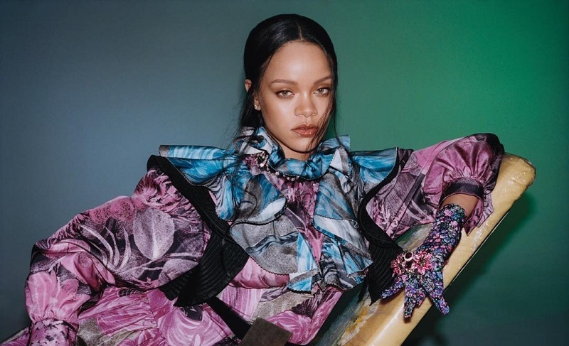 Rihanna: a photo of the singer naturally shocks Internet users