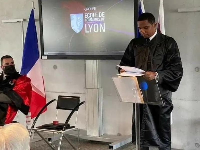 Samuel Eto'o sa réaction après avoir été fait Docteur Honoris Causa