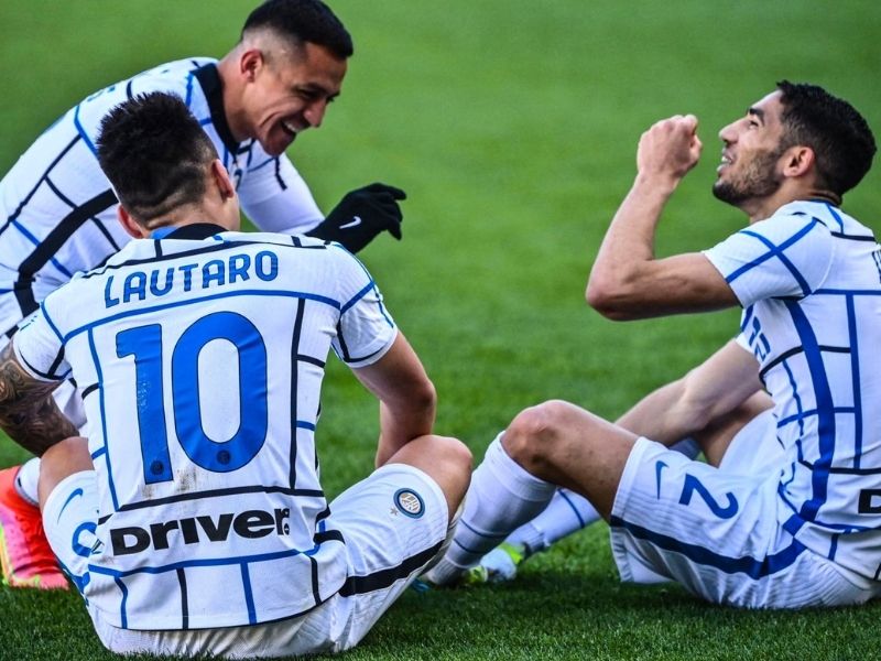 Serie A l'Inter Milan conforte son fauteuil de leader