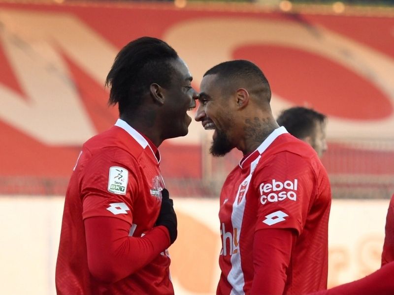 Vidéo l'incroyable fitness de Boateng et Balotelli affole la toile