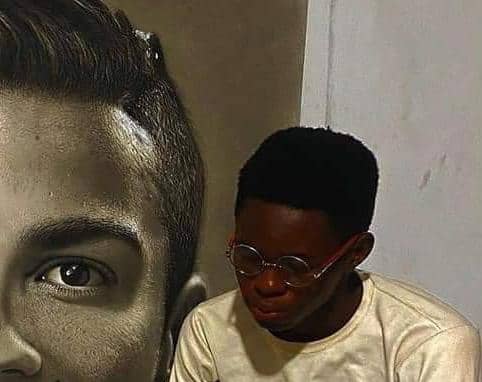 Cristano Ronaldo Un jeune nigérian passe 75h pour faire le portrait de son idole (Photos)