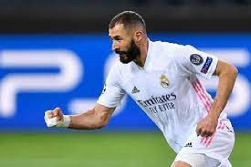 Euro pourquoi Karim Benzema joue avec une main bandée