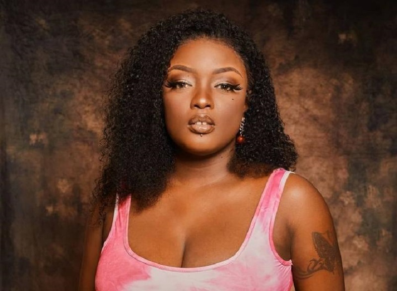 Shan'L : la star gabonaise pose toute nue et secoue la toile (photo)
