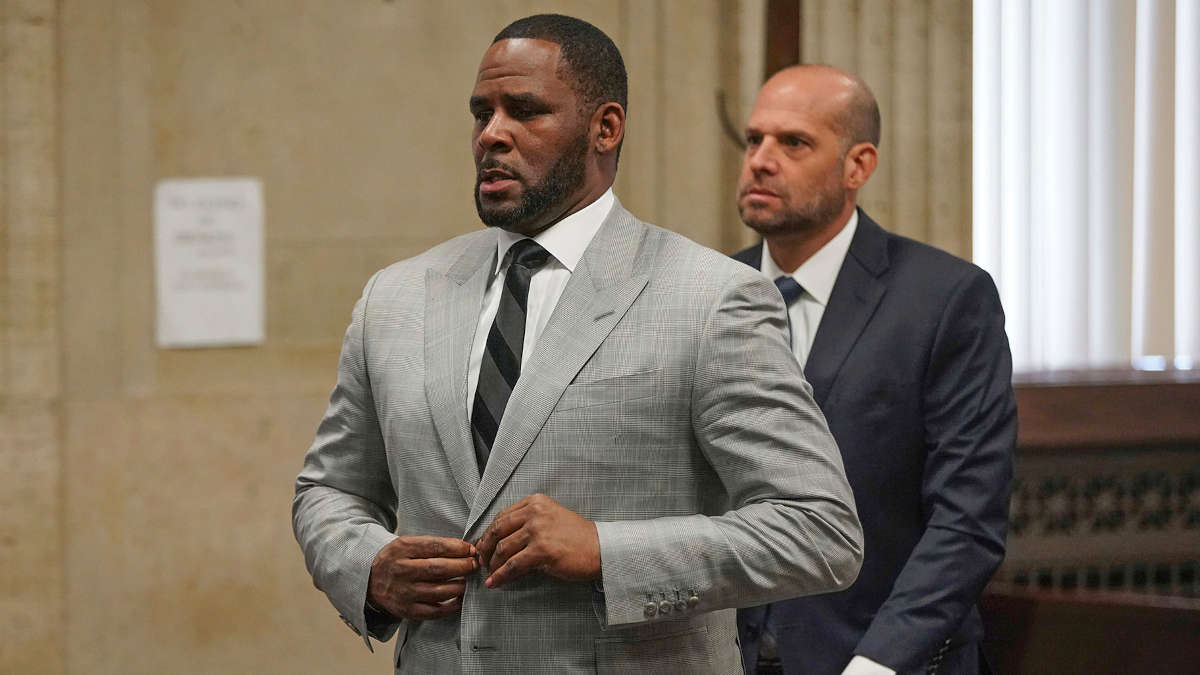 Procès R. Kelly : ''Je prouverai mon innocence'', l'artiste s'exprime après le verdict final