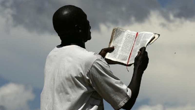 Kenya : un pasteur reconnu coupable d'avoir sodomisé un garçon de 17 ans avec de l'huile d'onction