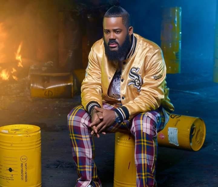Togo/Musique : Mic Flammez bat un record monumental avec sa nouvelle collaboration