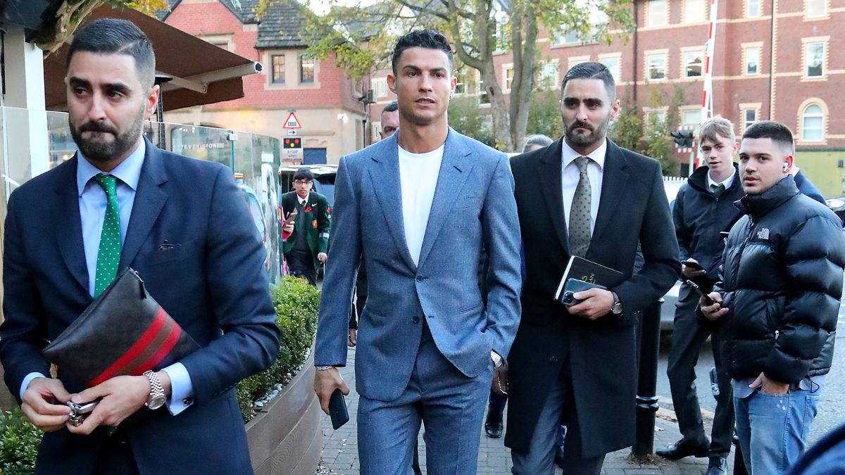 Cristiano Ronaldo qui sont ces jumeaux qui assurent la sécurité de la star et de sa famille (2)